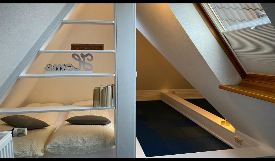 *To Hus* Wohnung Am Rande Von Йевер Экстерьер фото